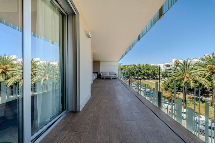 Apartment | Resale in San Pedro de Alcántara in San Pedro de Alcántara Others, San Pedro de Alcántara, Costa del Sol - Photo 2