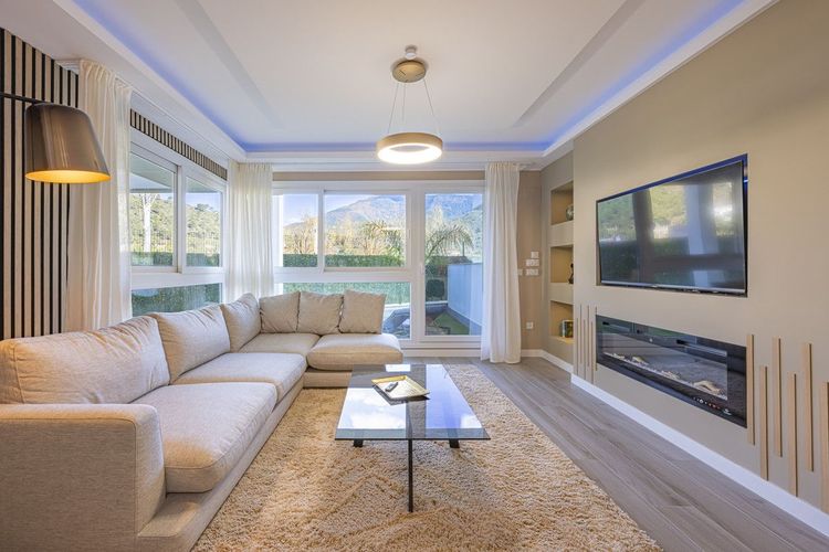 Apartment | Resale in Benahavís - Development photo 1