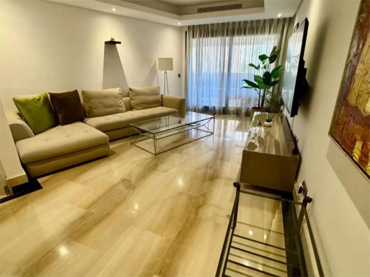 Apartment | Resale in Estepona in Estepona, Costa del Sol - Photo 3