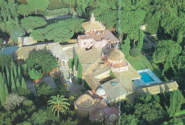 listing card gallery