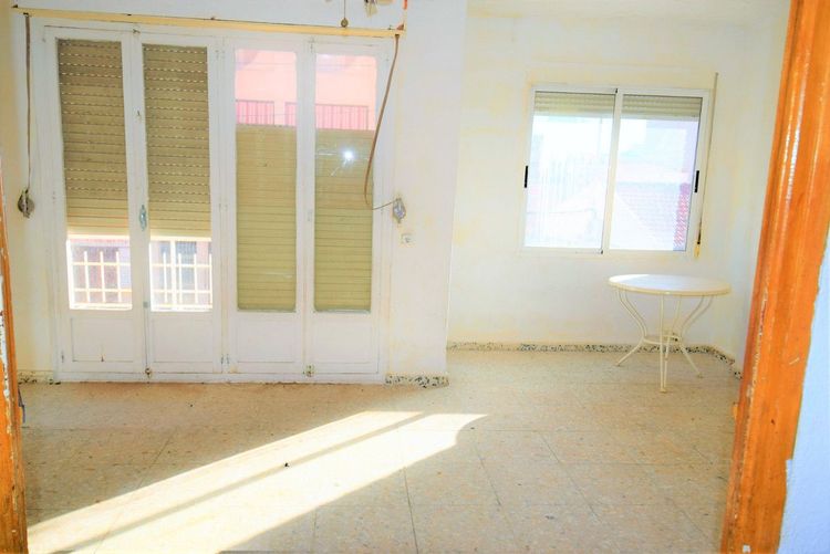 Apartment | Resale in Guardamar del Segura in Guardamar del Segura, Costa Blanca - Photo 2
