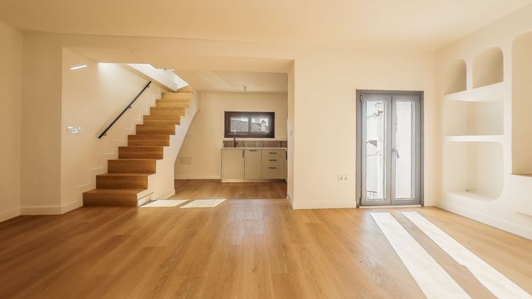 House | Resale in Ojén in Ojén, Costa del Sol - Photo 4