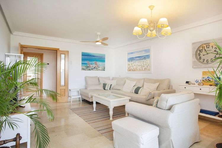 Apartment | Resale in Selwo in Selwo, Costa del Sol - Photo 3