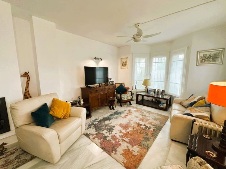 Apartment | Resale in Nueva Andalucía - Development photo 1