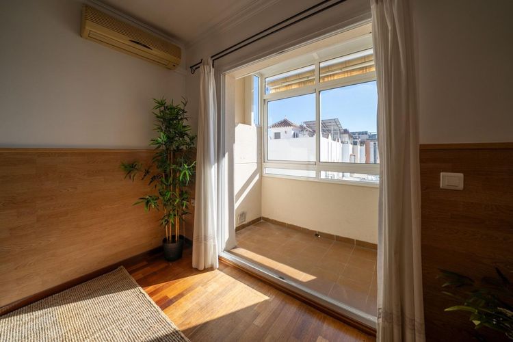 Apartment | Resale in Las Lagunas in Las Lagunas, Costa del Sol - Photo 5