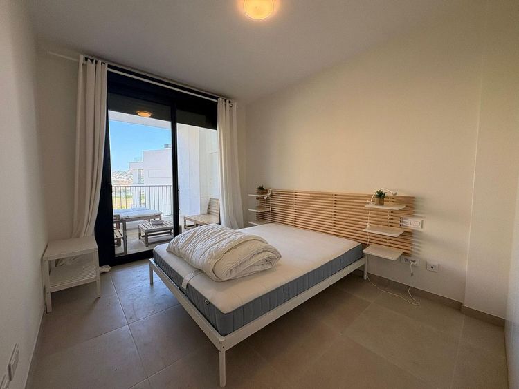 Apartment | Resale in Calanova Golf in Calanova Golf, Costa del Sol - Photo 4