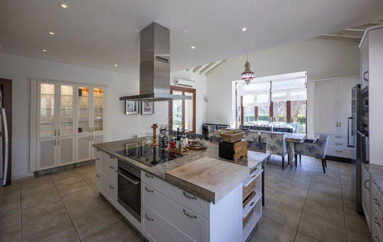 House | Resale in Sotogrande Alto in Sotogrande Alto, Costa del Sol - Photo 3