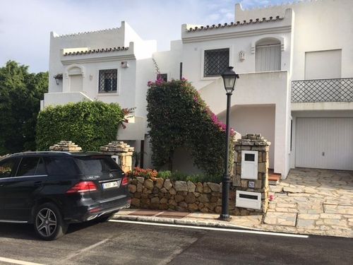 Apartment | Resale in El Paraiso - Development photo 1