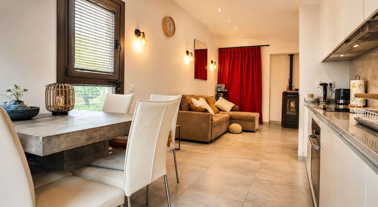 Apartment | Resale in New Golden Mile in New Golden Mile, Estepona East Others, Costa del Sol - Photo 5