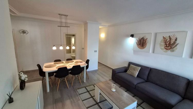 Apartment | Resale in Torrevieja in Torrevieja, Costa Blanca - Photo 5