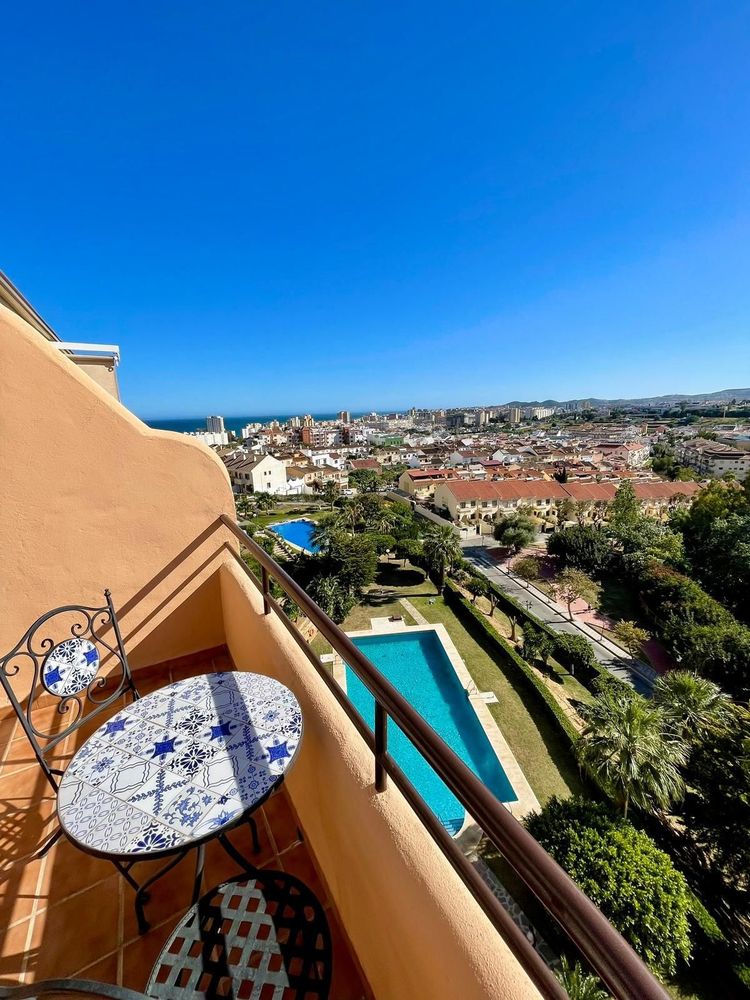 Apartment | Resale in Los Pacos in Los Pacos, Costa del Sol - Main property photo