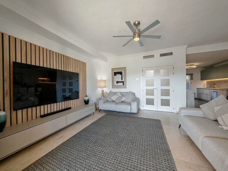 House | Resale in Riviera del Sol in Riviera del Sol, Costa del Sol - Photo 3