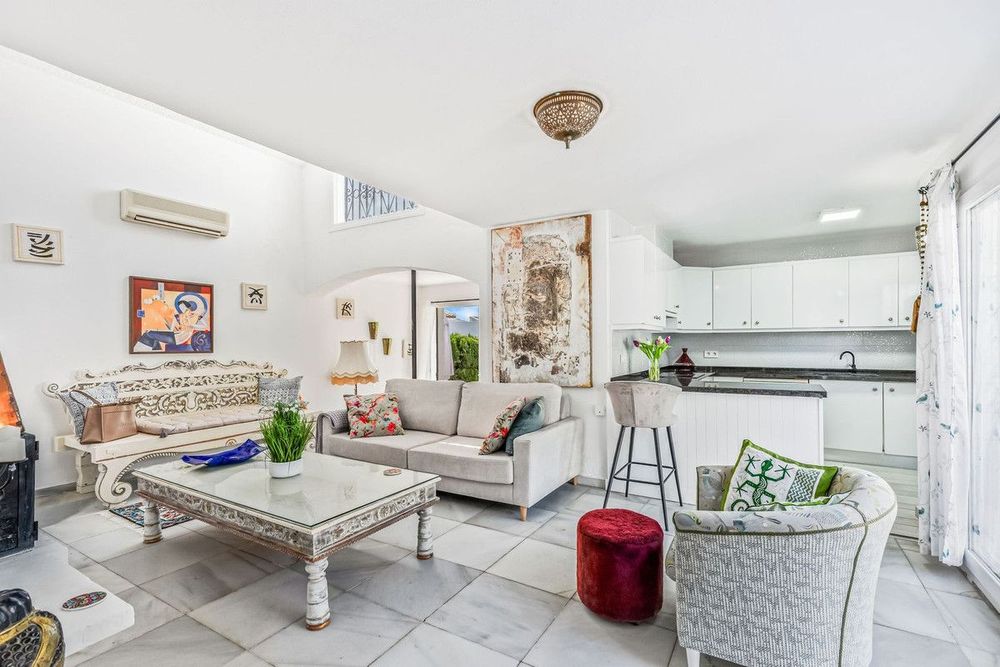 House | Resale in Casares Playa in Casares Playa, Costa del Sol - Main property photo