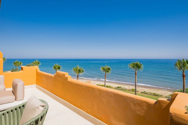 Apartment | Resale in Estepona - Development photo 1