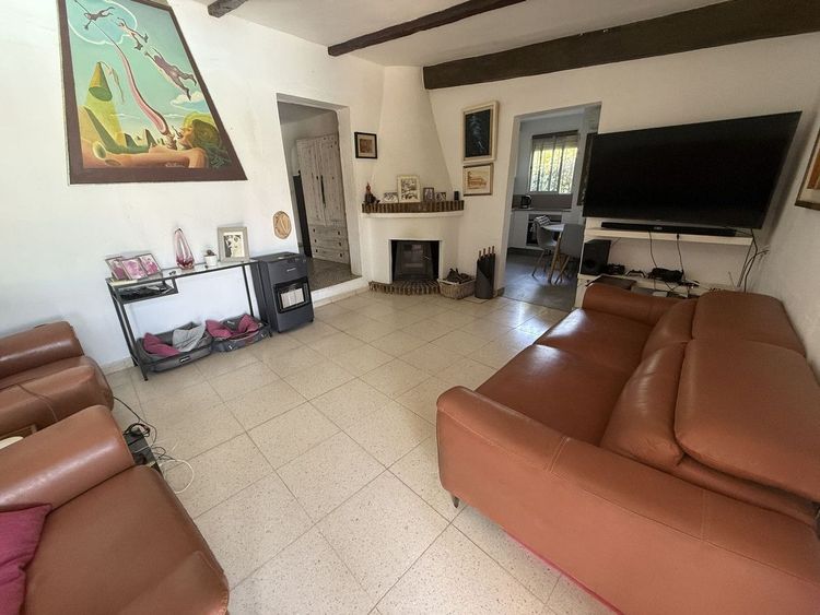 House | Resale in Estepona in Estepona, Costa del Sol - Photo 3