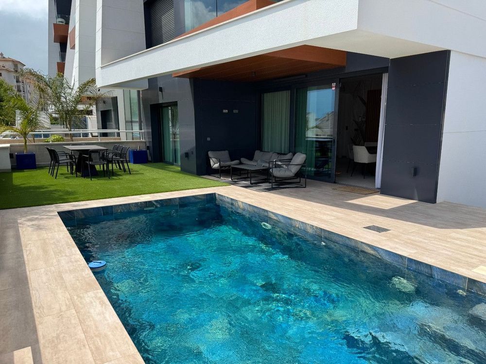 Apartment | Resale in Guardamar del Segura in Guardamar del Segura, Costa Blanca - Main property photo
