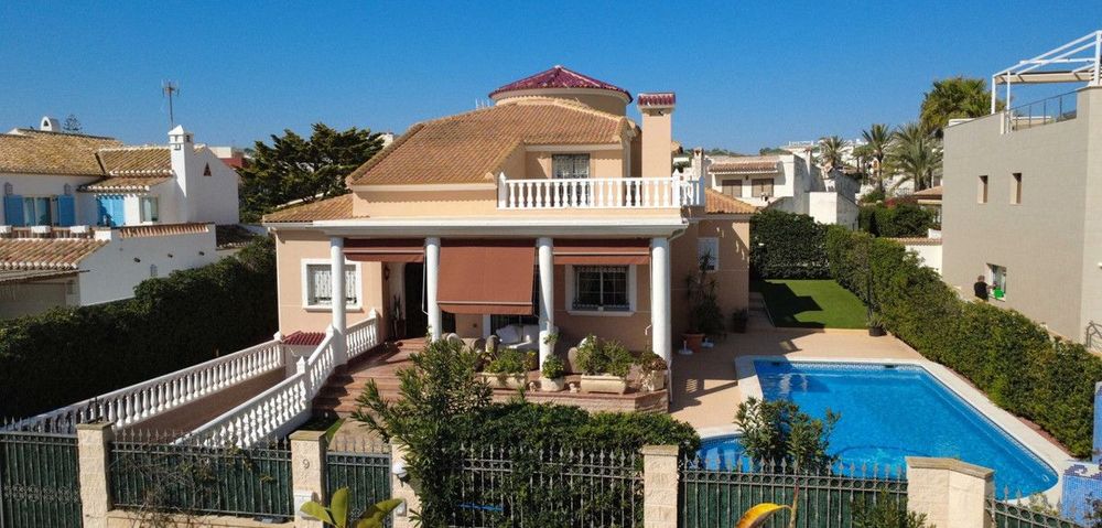 House | Resale in Torrevieja in Torrevieja, Costa Blanca - Main property photo