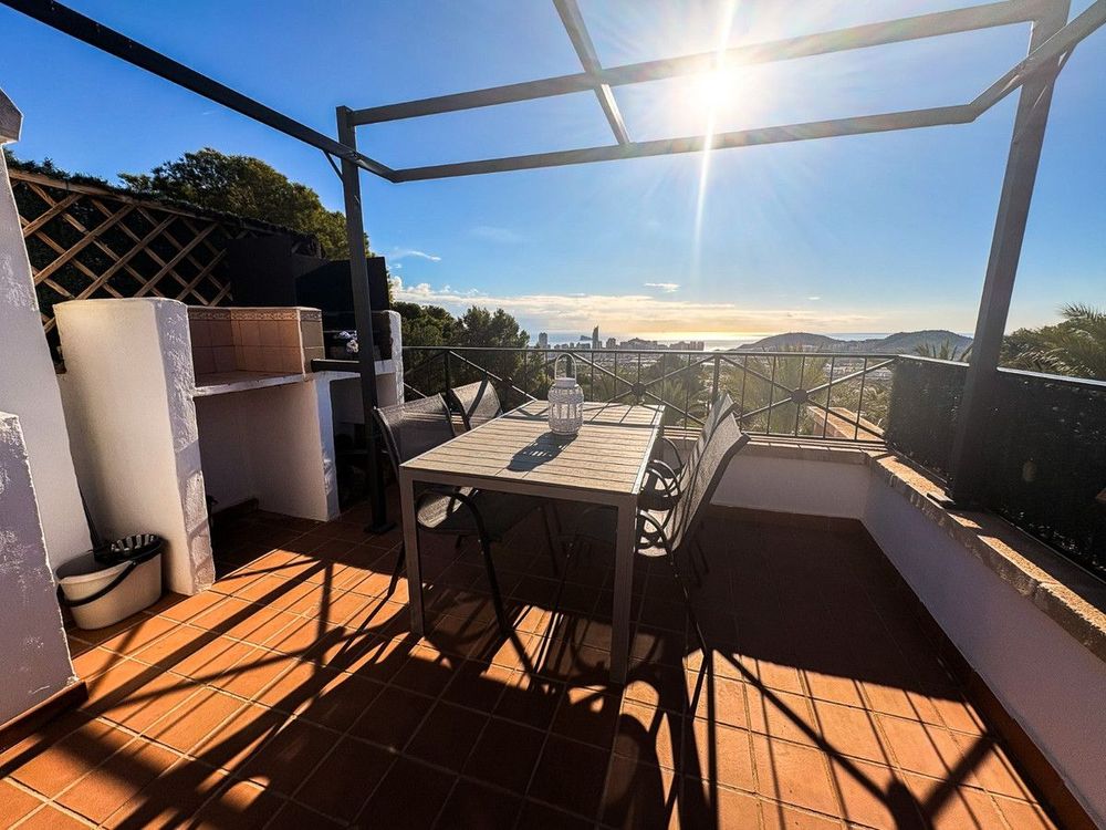 House | Resale in Finestrat in Finestrat, Costa Blanca - Main property photo