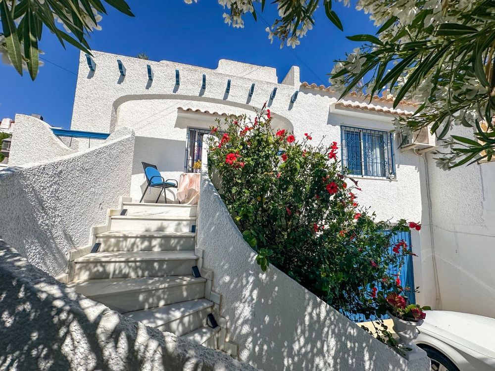 House | Resale in Torrevieja in Torrevieja, Costa Blanca - Main property photo