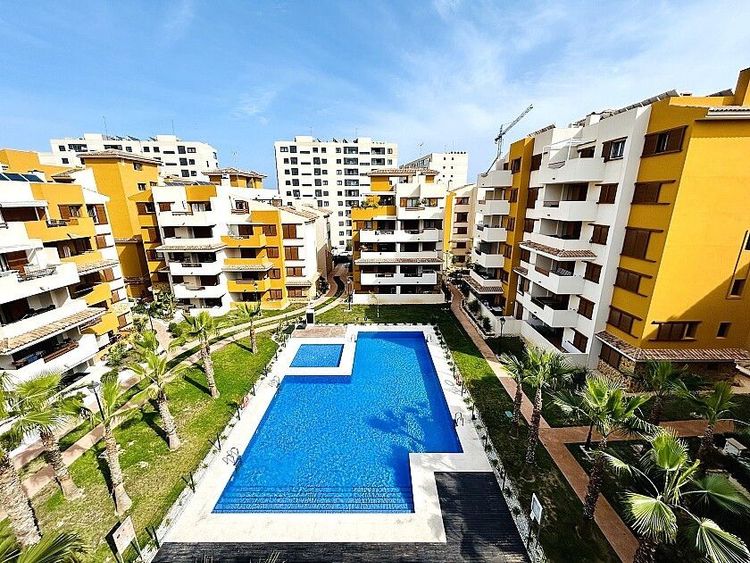 Penthouse | Resale in Punta Prima in Punta Prima, Costa Blanca - Main property photo