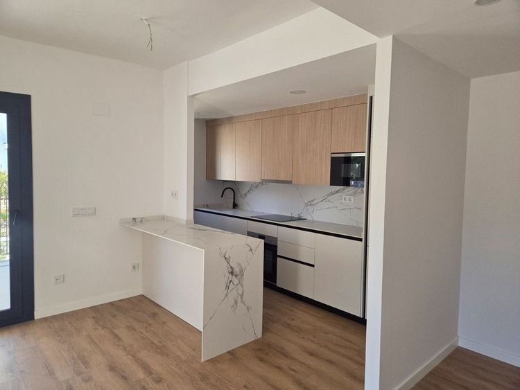 Apartment | Resale in Estepona in Estepona, Costa del Sol - Photo 3