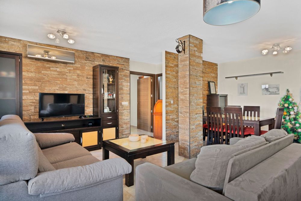 Apartment | Resale in Marbella in Marbella, Costa del Sol - Main property photo