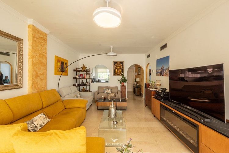 Apartment | Resale in Riviera del Sol in Riviera del Sol, Costa del Sol - Photo 5