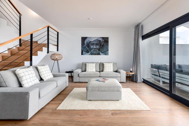 House | Resale in Elviria in Elviria, Costa del Sol - Photo 4