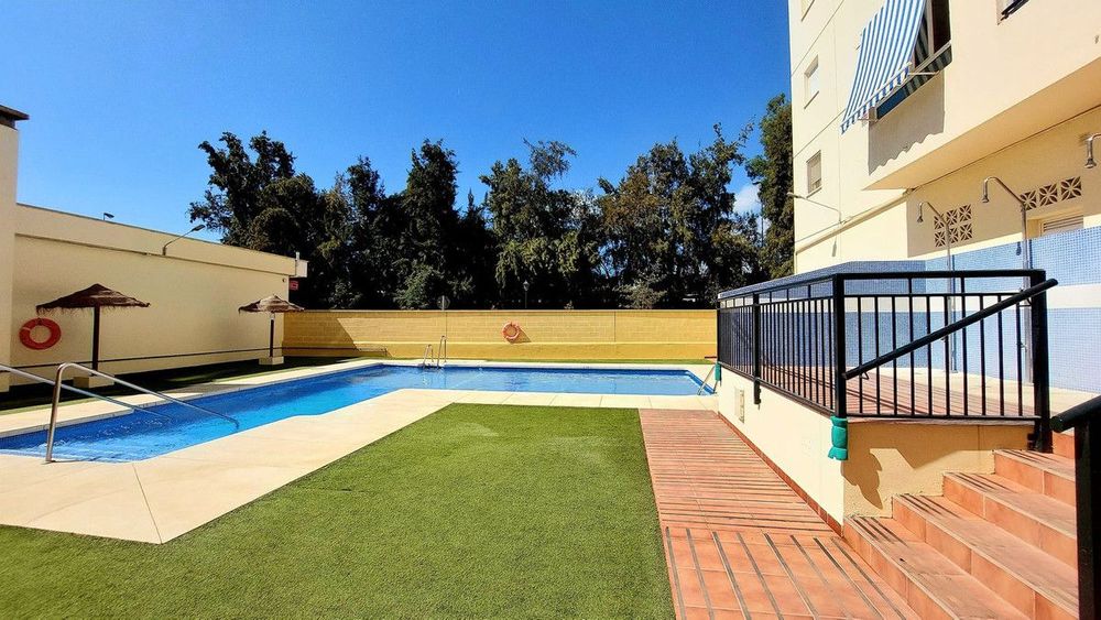 Apartment | Resale in Fuengirola in Fuengirola Others, Costa del Sol - Main property photo