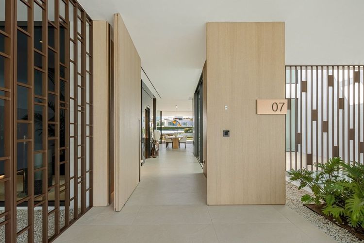 House | Resale in The Golden Mile in The Golden Mile, Costa del Sol - Photo 3