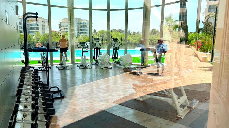 Apartment | Resale in La Zenia in La Zenia, Costa Blanca - Photo 3