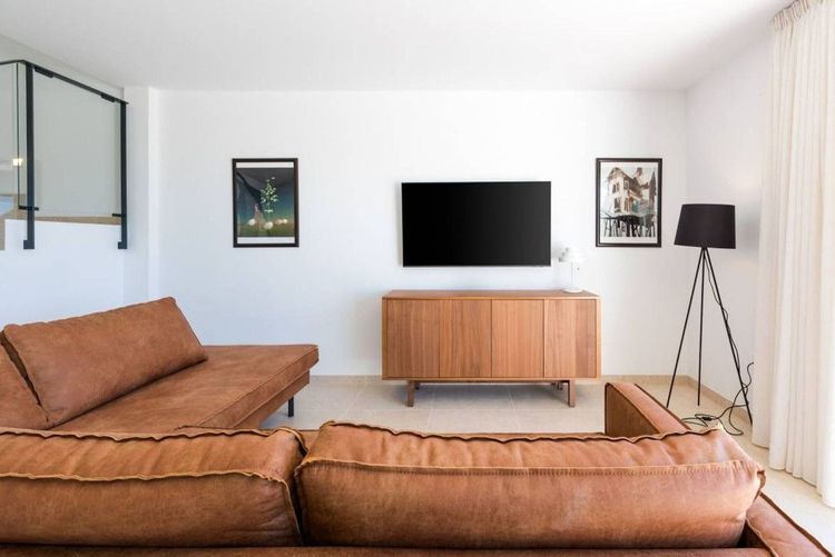 House | Resale in Torrox Costa in Torrox Costa, Costa del Sol - Photo 4