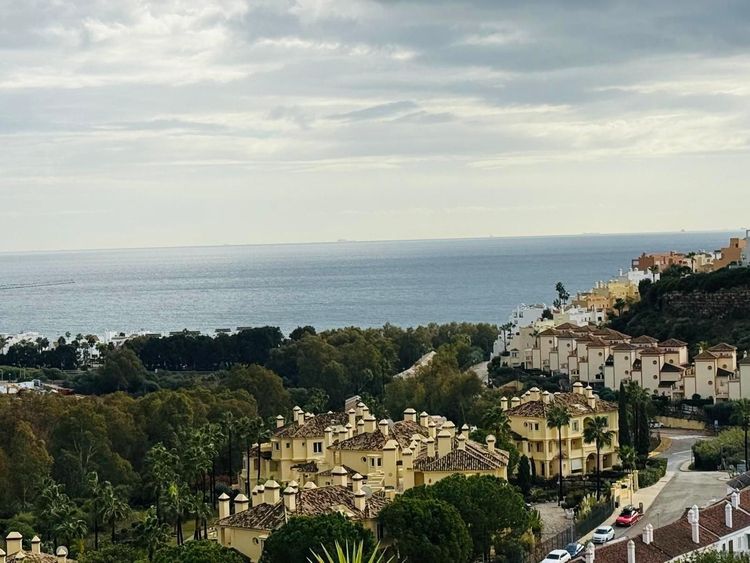 House | Resale in Casares in Casares Others, Costa del Sol - Photo 5