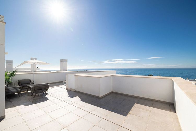 Penthouse | Resale in Benalmadena Costa in Benalmadena Others, Benalmadena, Costa del Sol - Photo 2