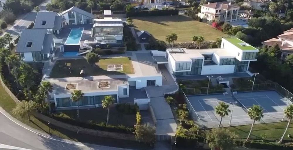 House | Resale in Sotogrande in Sotogrande Others, Costa del Sol - Main property photo