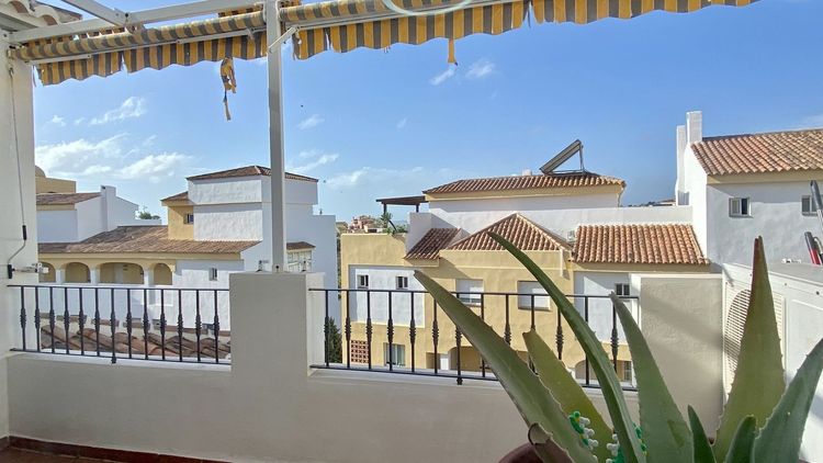Apartment | Resale in Torrequebrada in Torrequebrada, Costa del Sol - Photo 3