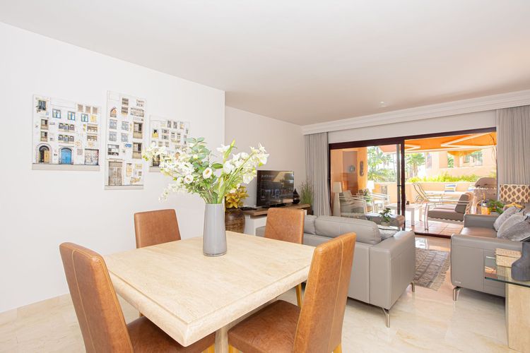 Apartment | Resale in Bel Air in Bel Air, Costa del Sol - Photo 5