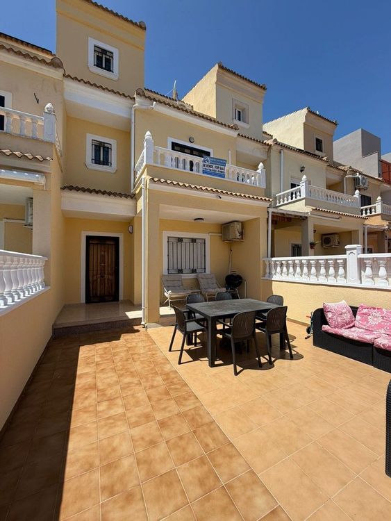 House | Resale in Campoamor in Campoamor, Costa Blanca - Photo 2