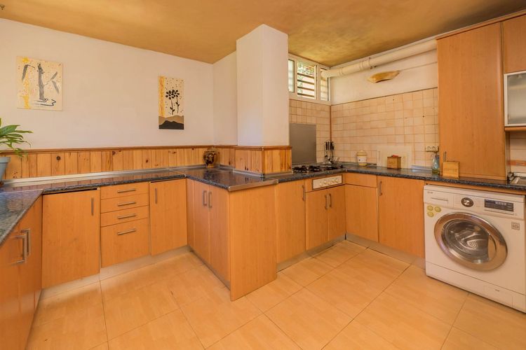 Apartment | Resale in Marbella in Marbella Others, Costa del Sol - Photo 3