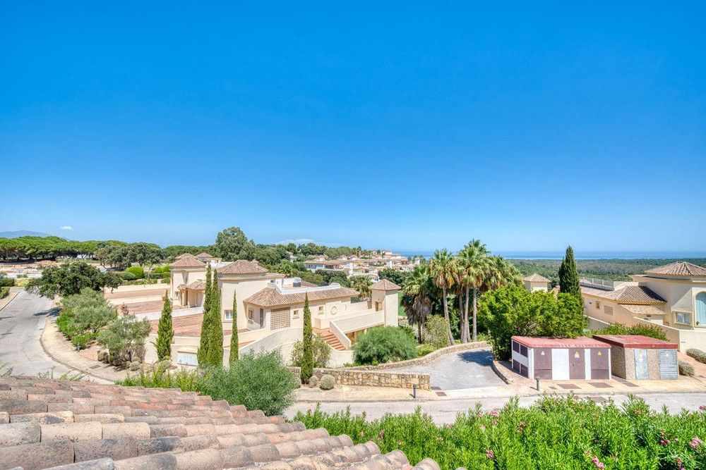 Penthouse | Resale in San Roque in San Roque, Costa del Sol - Main property photo