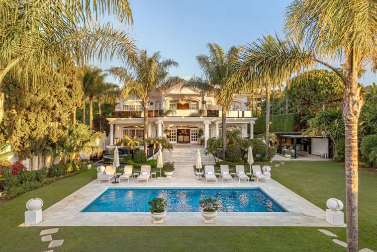 House | Resale in Puerto Banús - Development photo 1