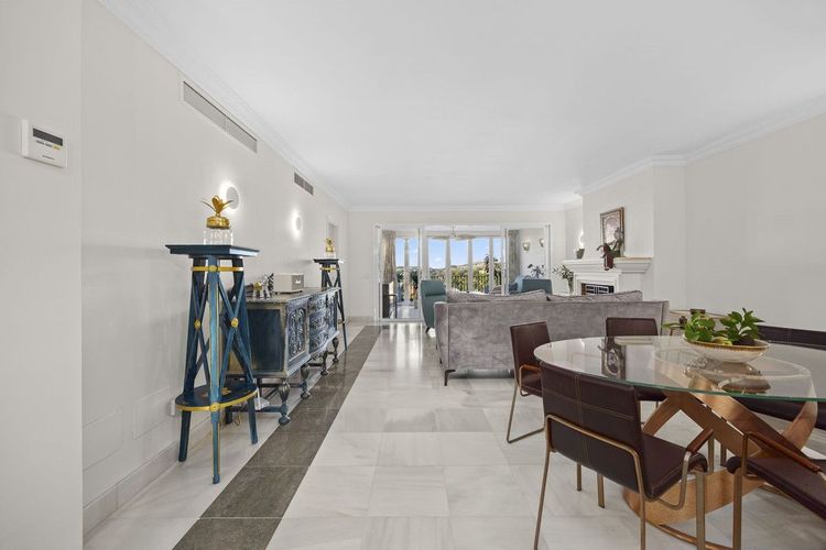 Apartment | Resale in Monte Halcones in Monte Halcones, Costa del Sol - Photo 5
