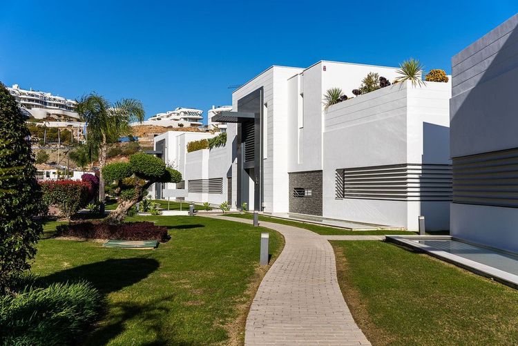 Apartment | Resale in La Quinta in La Quinta, Costa del Sol - Photo 3
