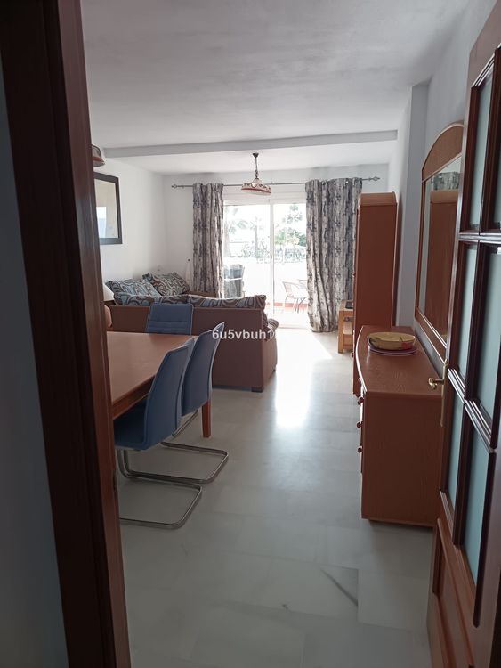 Apartment | Resale in El Chaparral in El Chaparral, Costa del Sol - Photo 3