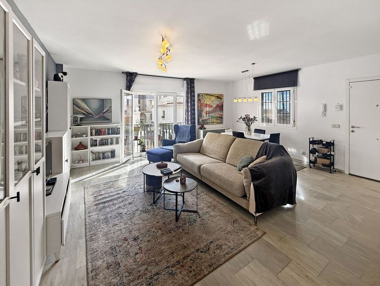 Apartment | Resale in Algarrobo Costa in Algarrobo Costa, Costa del Sol - Photo 2