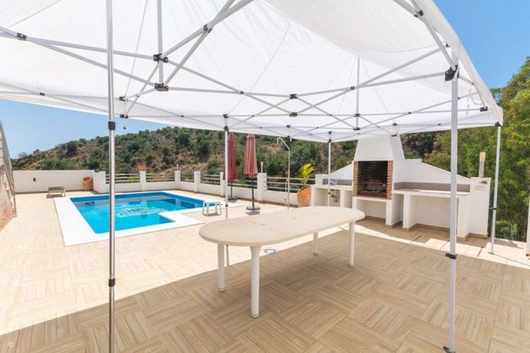 House | Resale in Mijas Costa in Mijas Pueblo, Costa del Sol - Photo 3