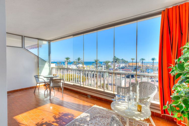 Apartment | Resale in Fuengirola in Fuengirola Others, Costa del Sol - Photo 2