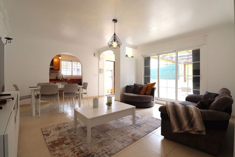 House | Resale in Los Montesinos in Los Montesinos, Costa Blanca - Photo 3