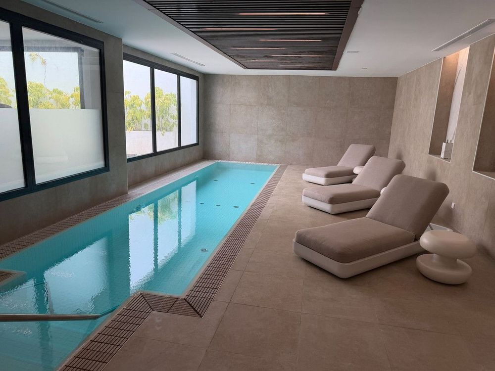 Penthouse | Resale in Estepona in Estepona, Costa del Sol - Main property photo