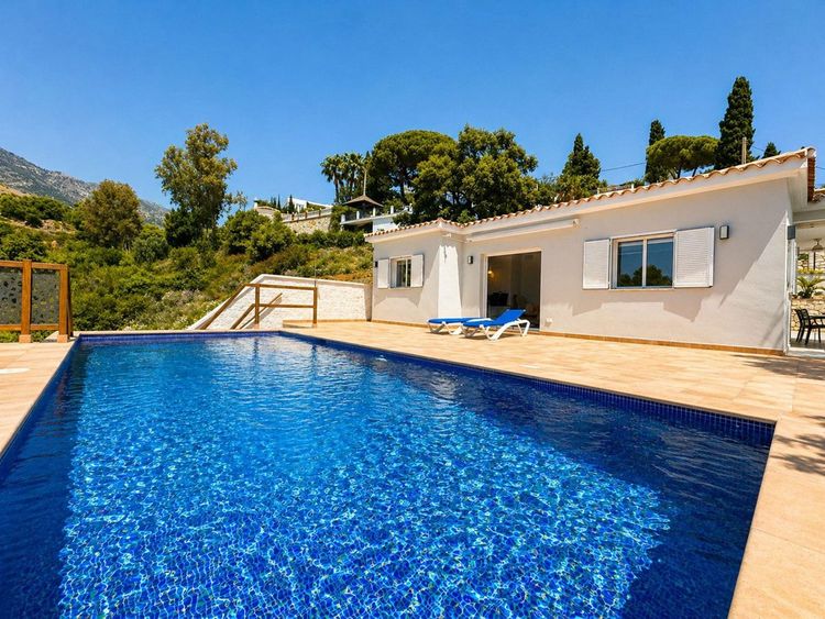 House | Resale in Mijas in Mijas Others, Costa del Sol - Photo 5
